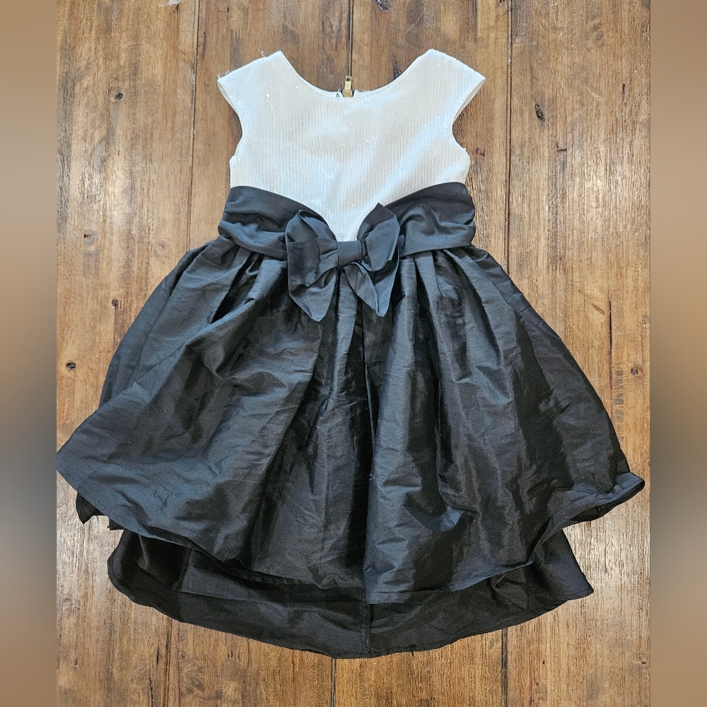 Girl's Dress